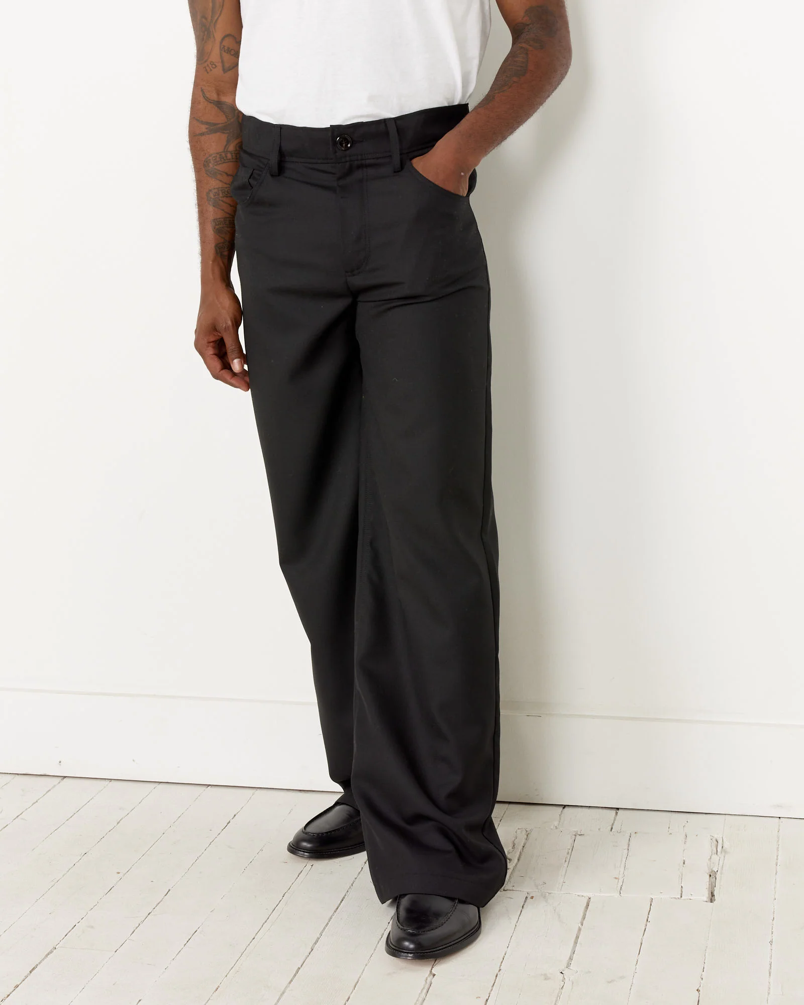 Jiro Trouser in Black - Image 3
