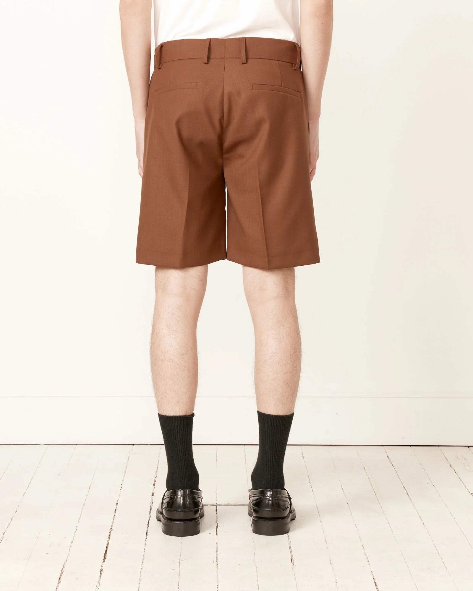 Sven Shorts in Mid Brown - Image 4