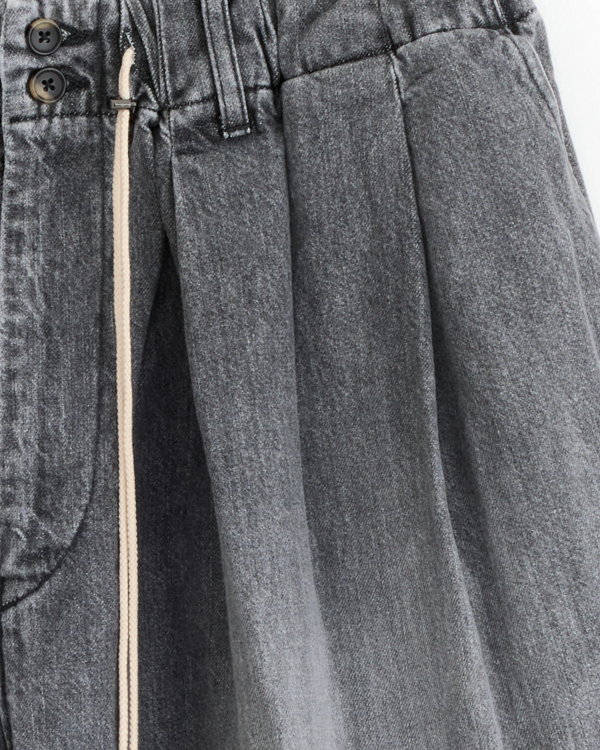 Circular Short Pant in Black Denim Bleached - Image 3
