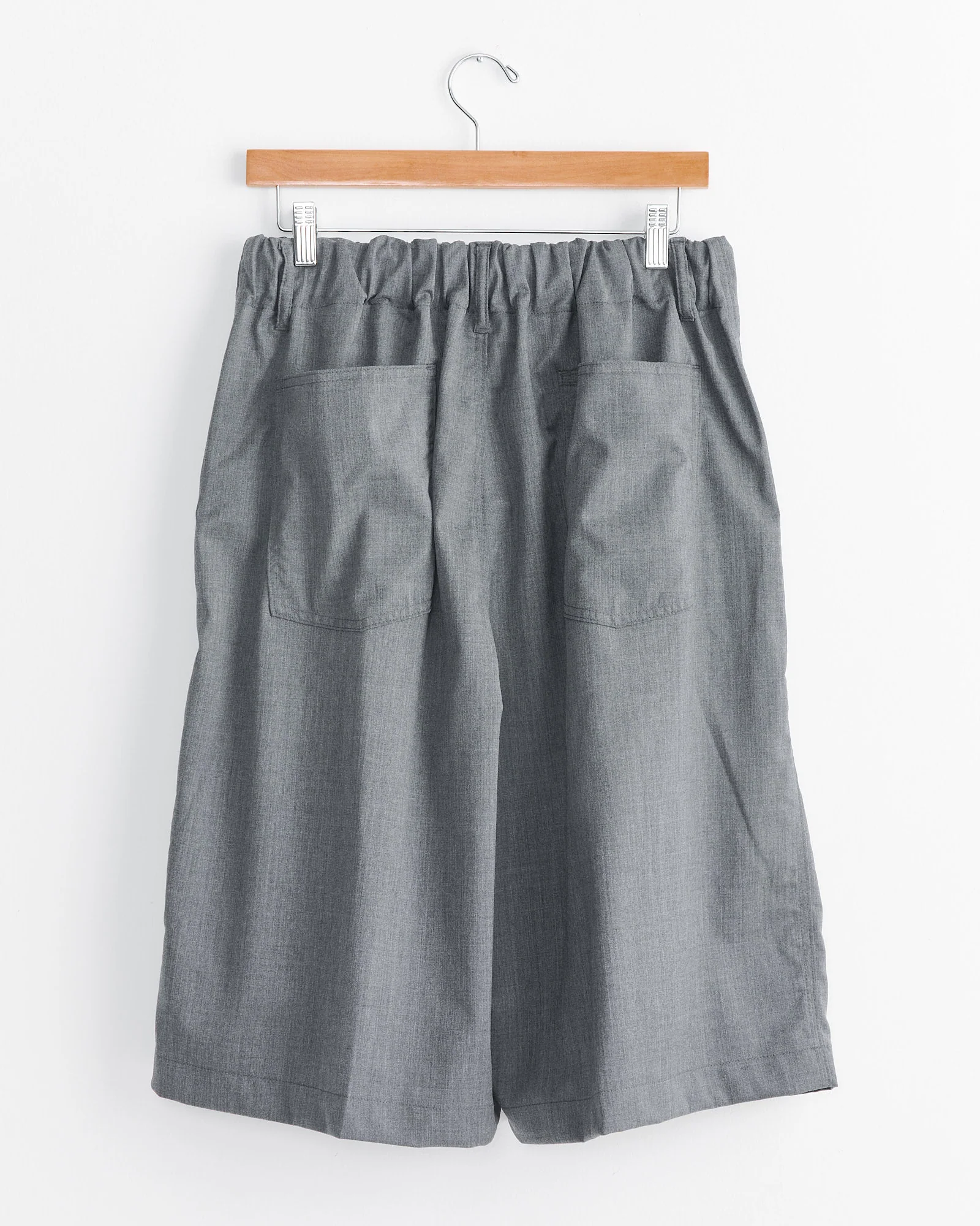 Circular Short Twill Pant in Anthracite - Image 3