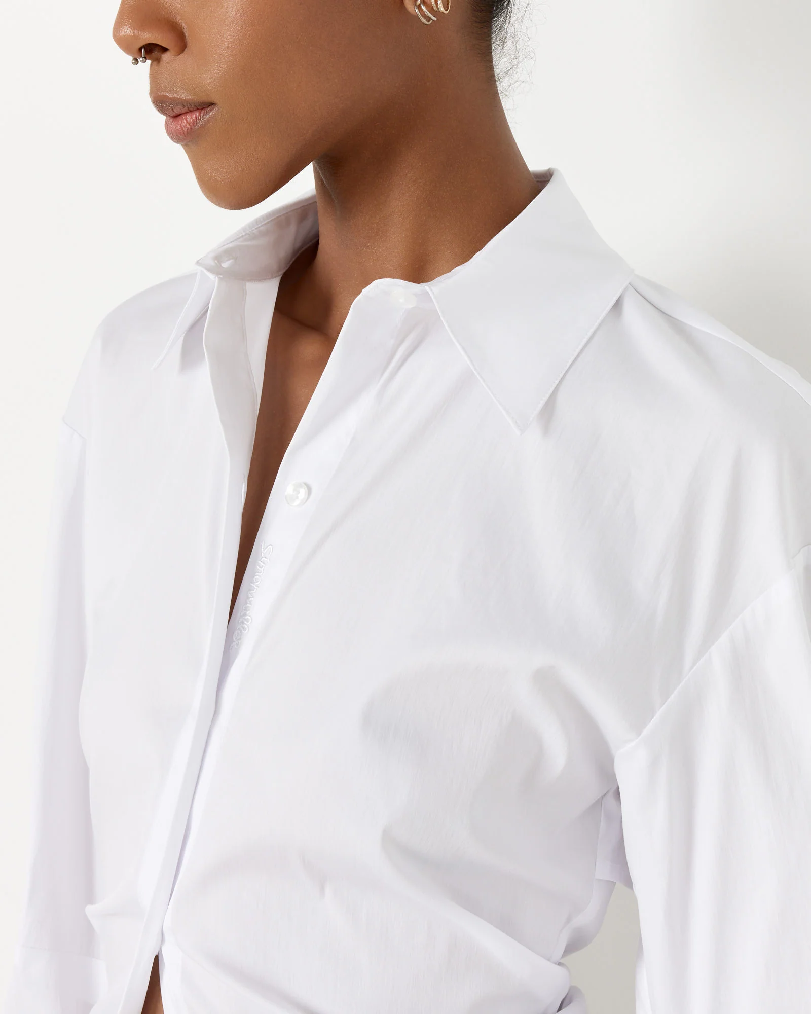 Loch Poplin Button Up Shirt in Macadamia - Image 4