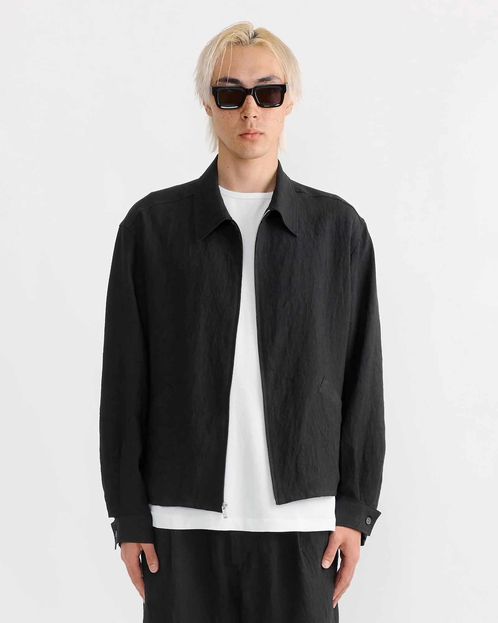 4H Jacket in Sun Dried Linen Black