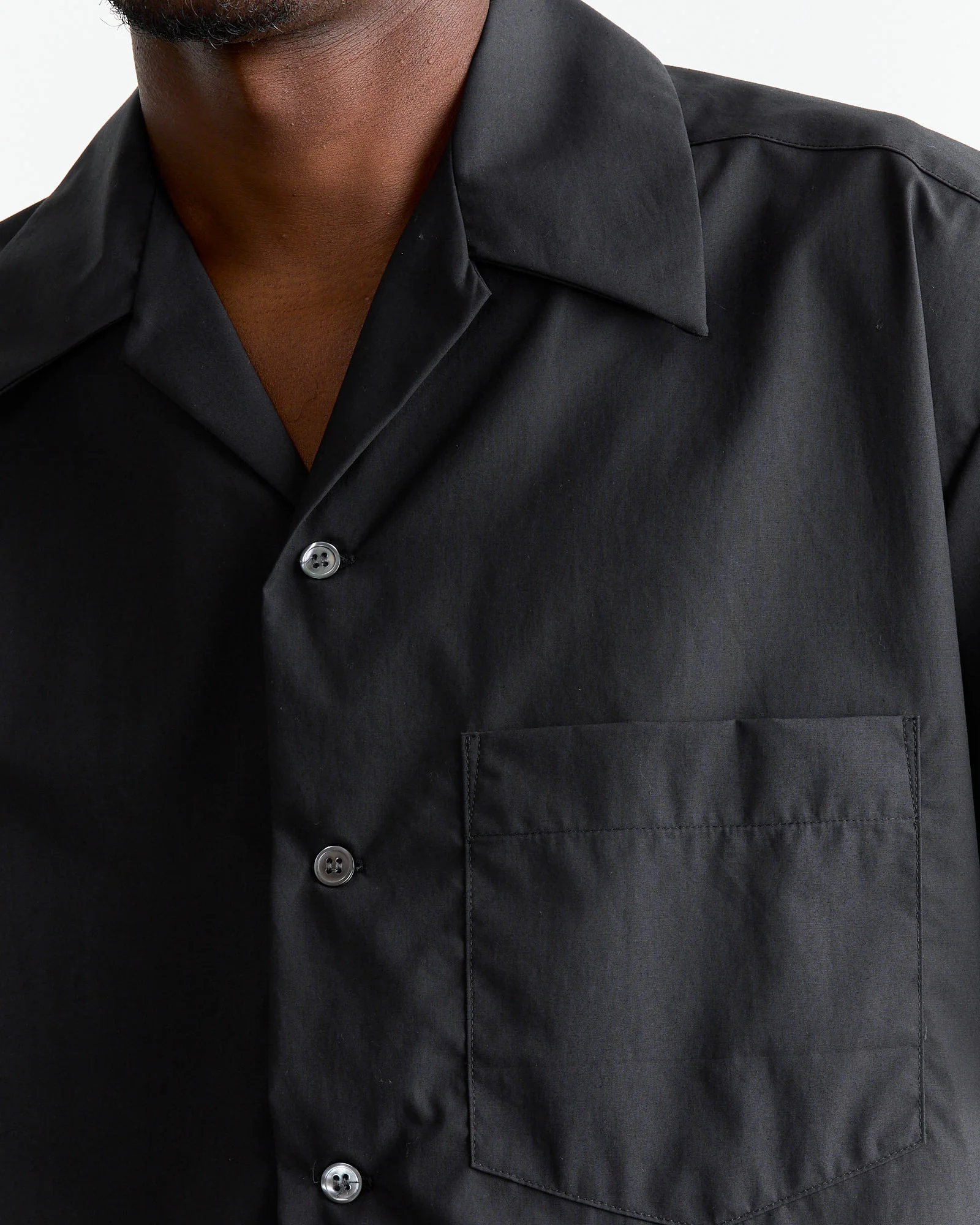 Bongo Shirt in Organic Poplin Black - Image 4