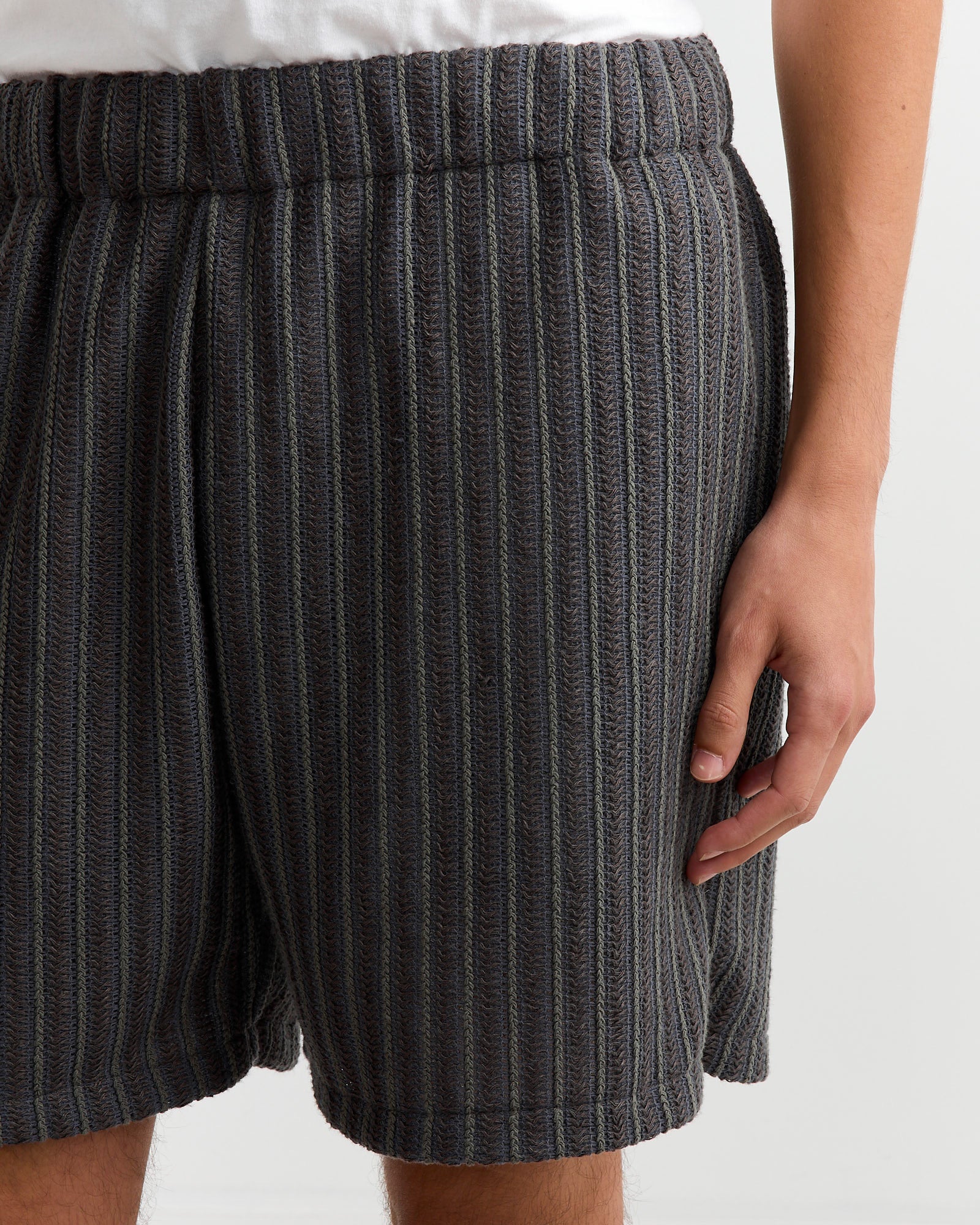 Masseria Short in Cotton/Linen Mesh Olive - Image 2