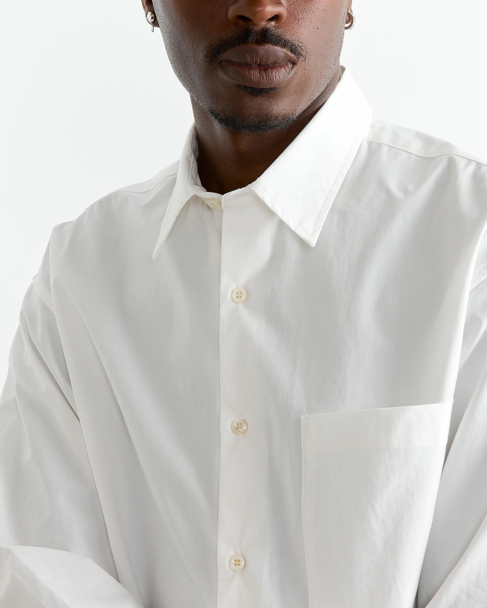 Routine Shirt in Organic Poplin White - Image 3
