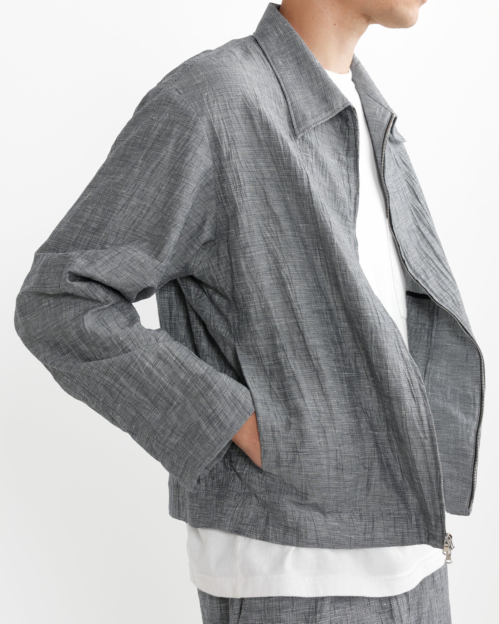 Zip Jacket Crinkle Check in Black/White - Image 11