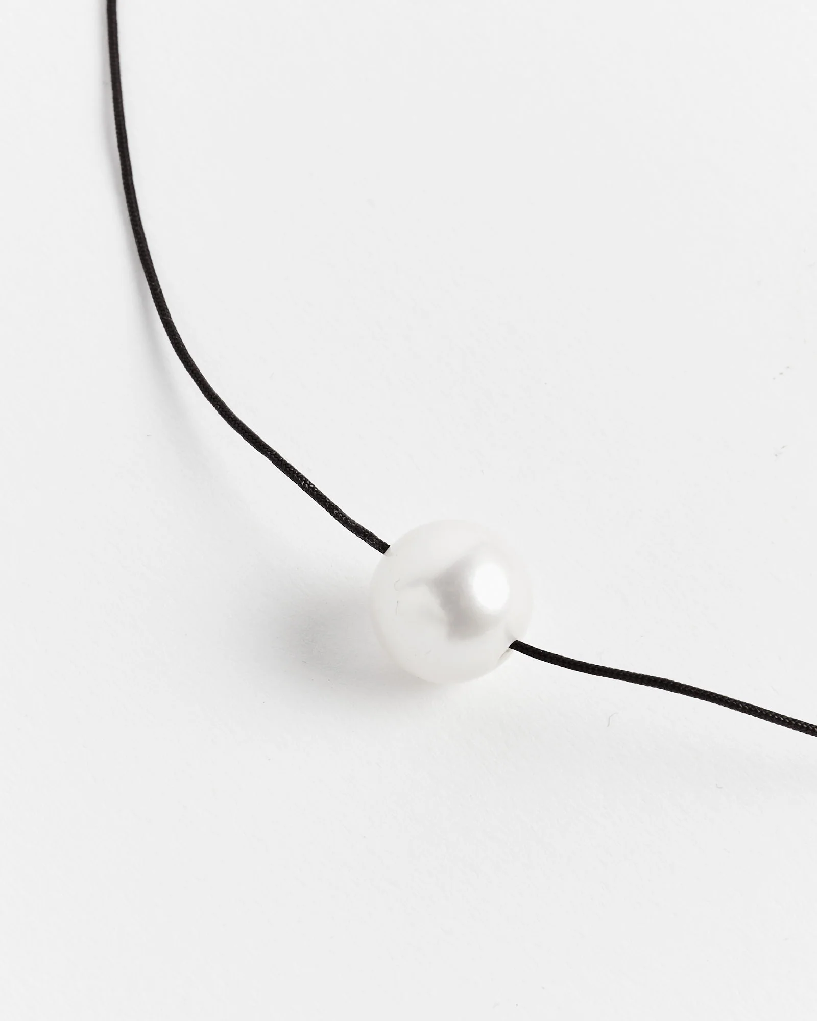 Emilie Choker in White Pearl - Image 3