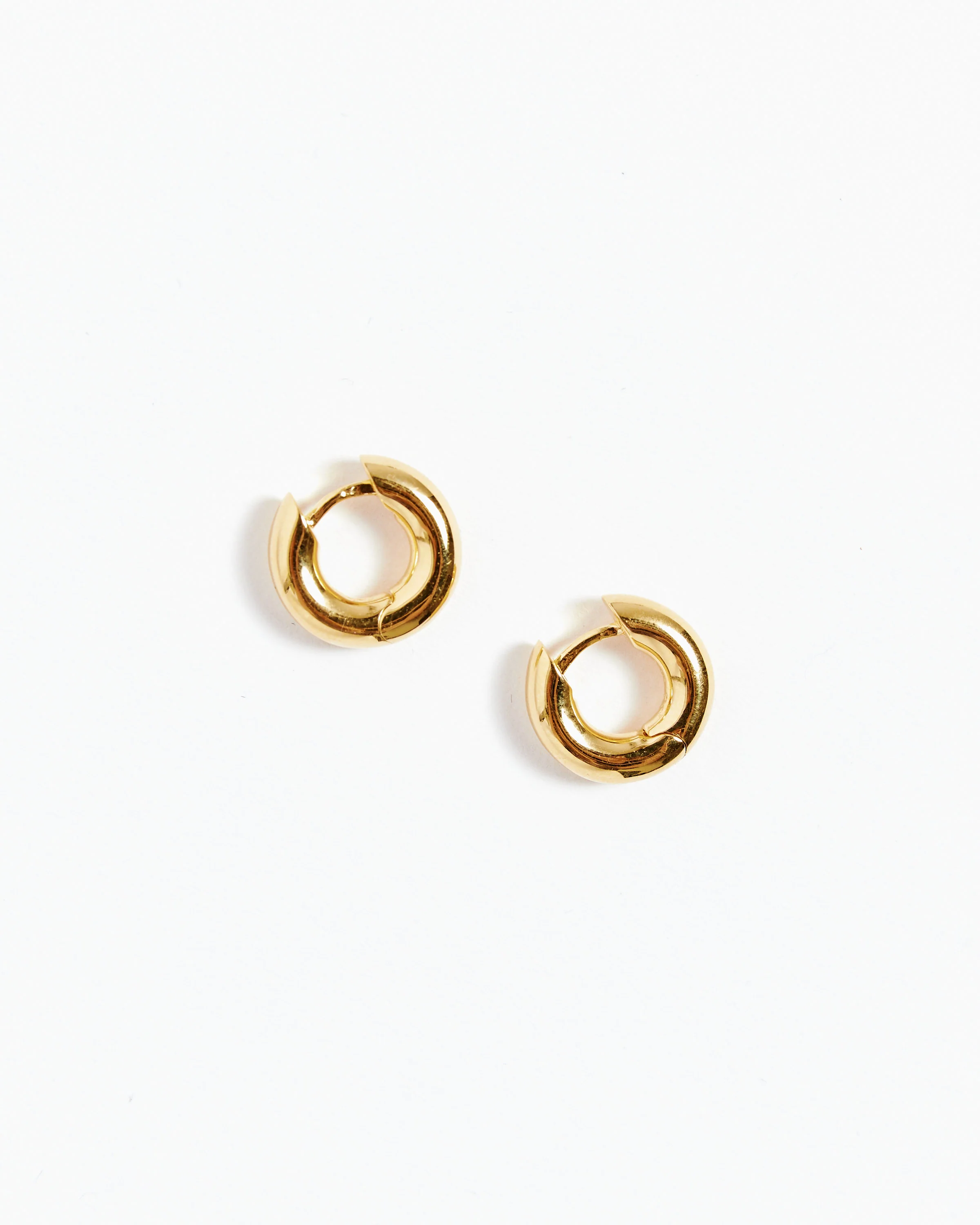 Medium Bagel Hoops in 18K Gold Vermeil