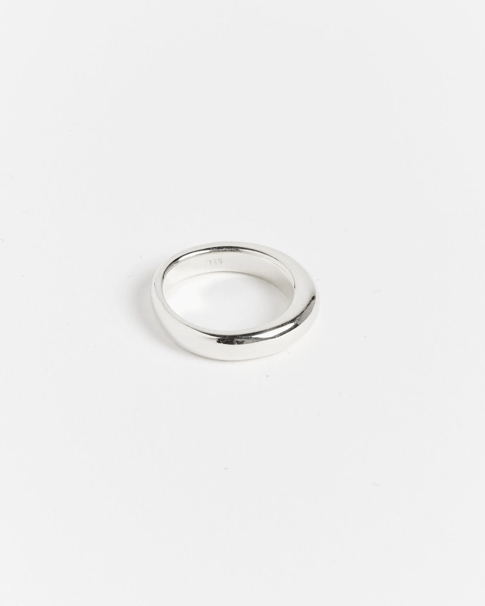 Small Flaneur Ring