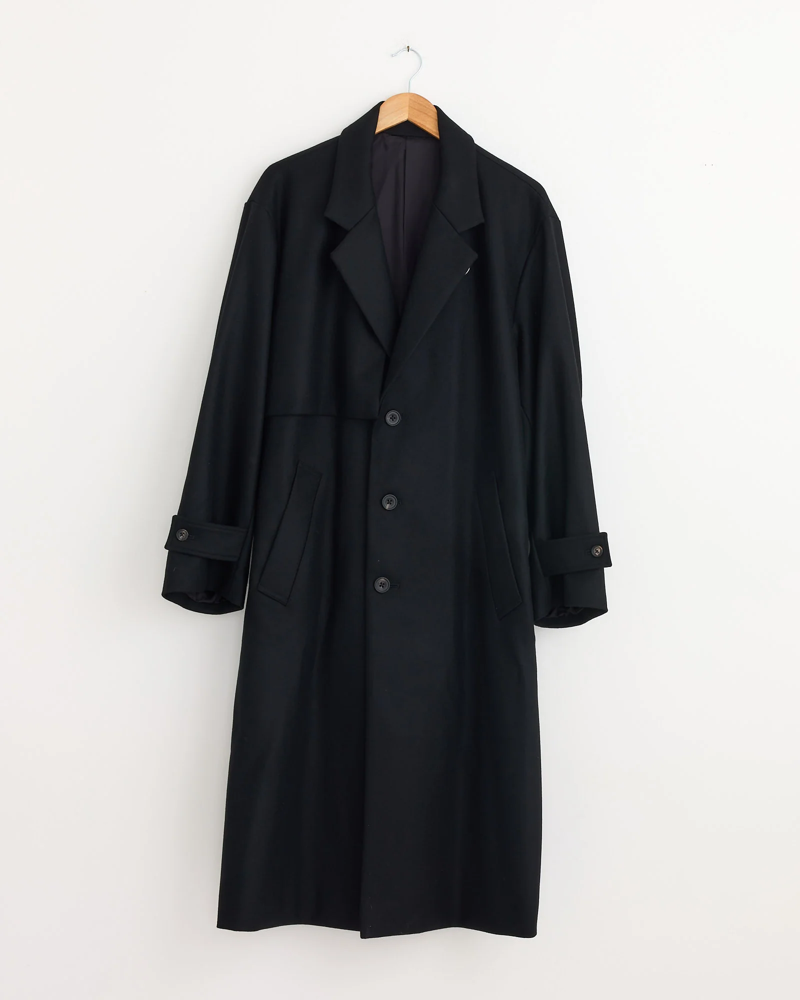 1211 Coat in Black