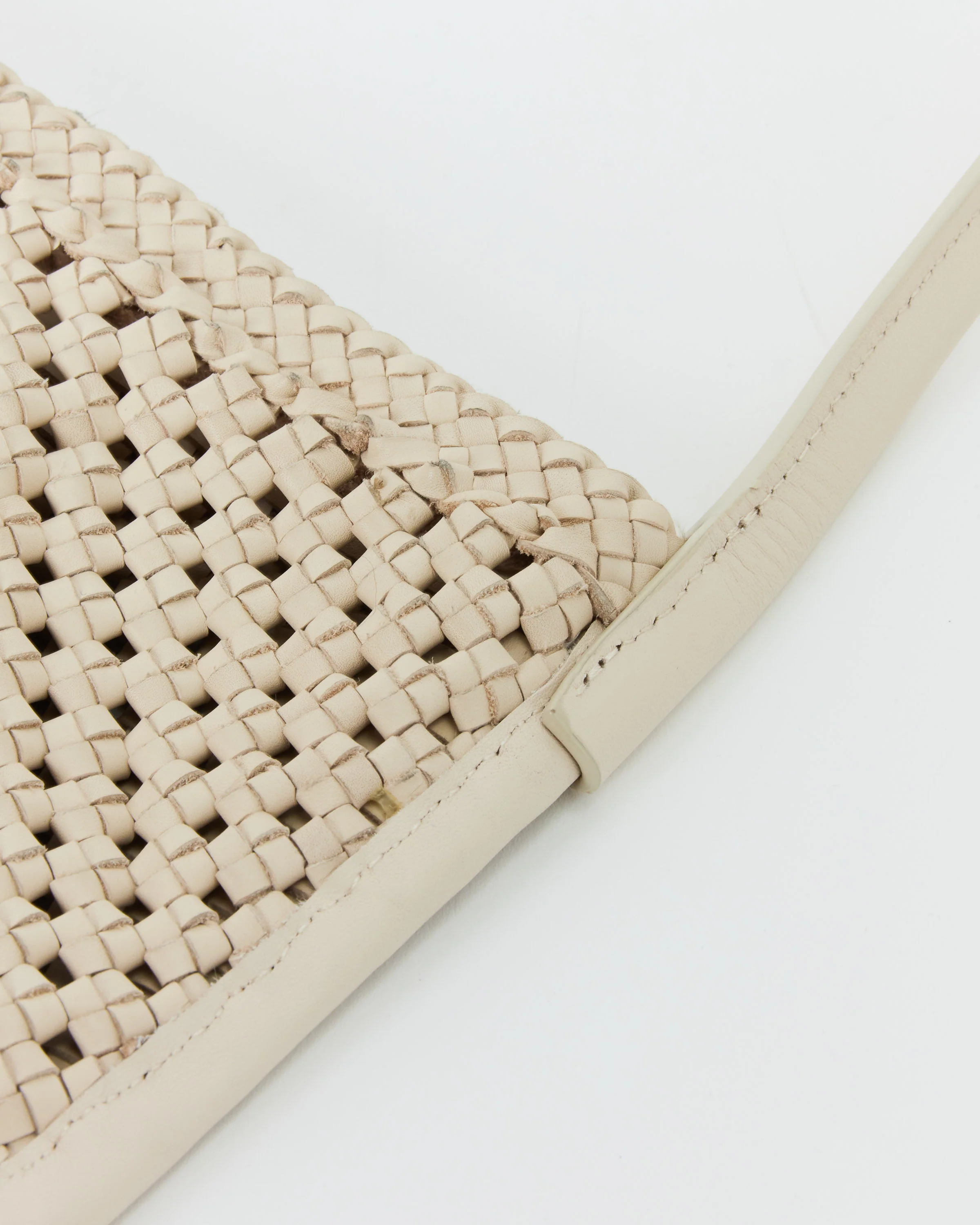 Nona Macrame Sling Bag - Image 3
