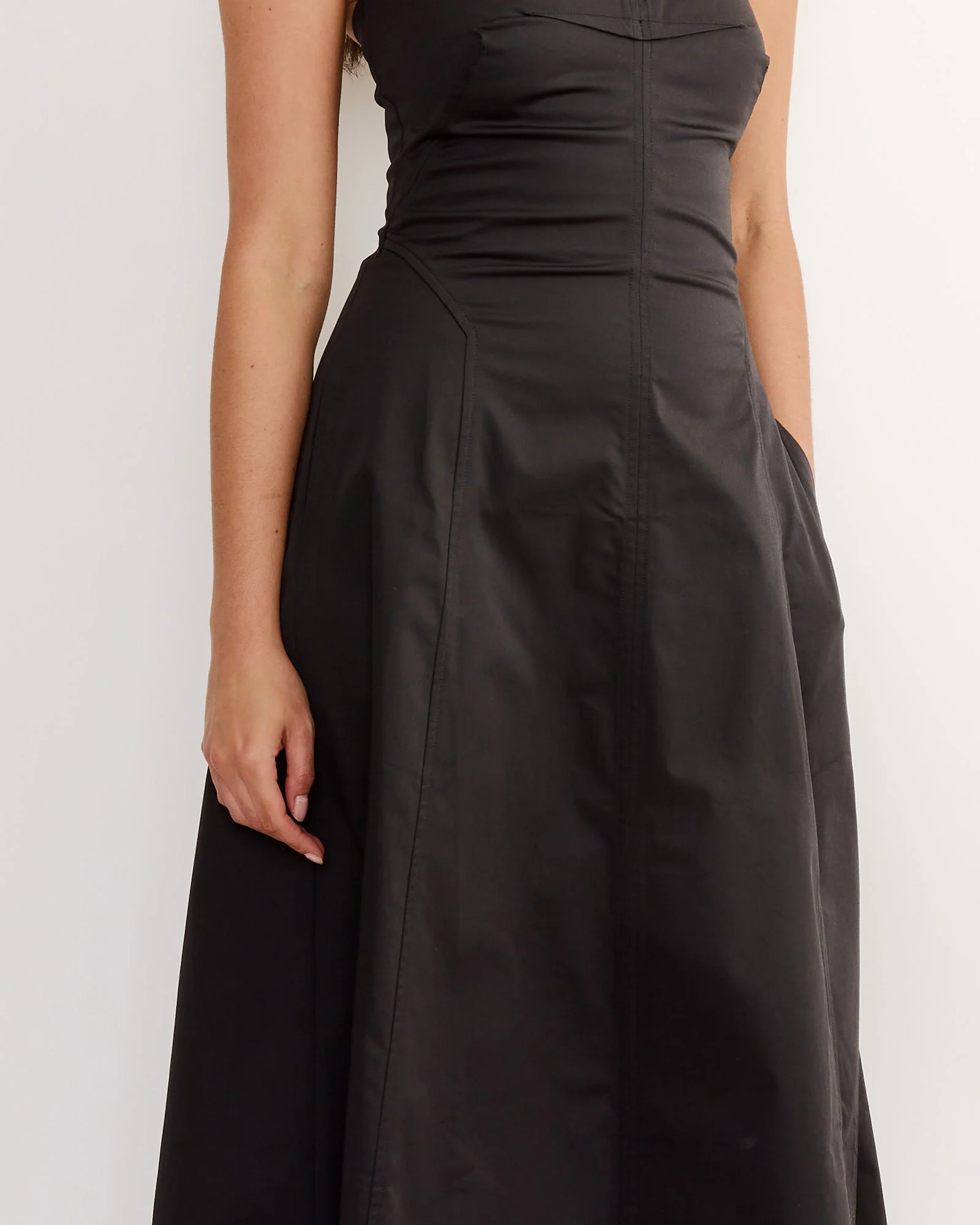Sculpted Strapless Dress in Black - Image 2