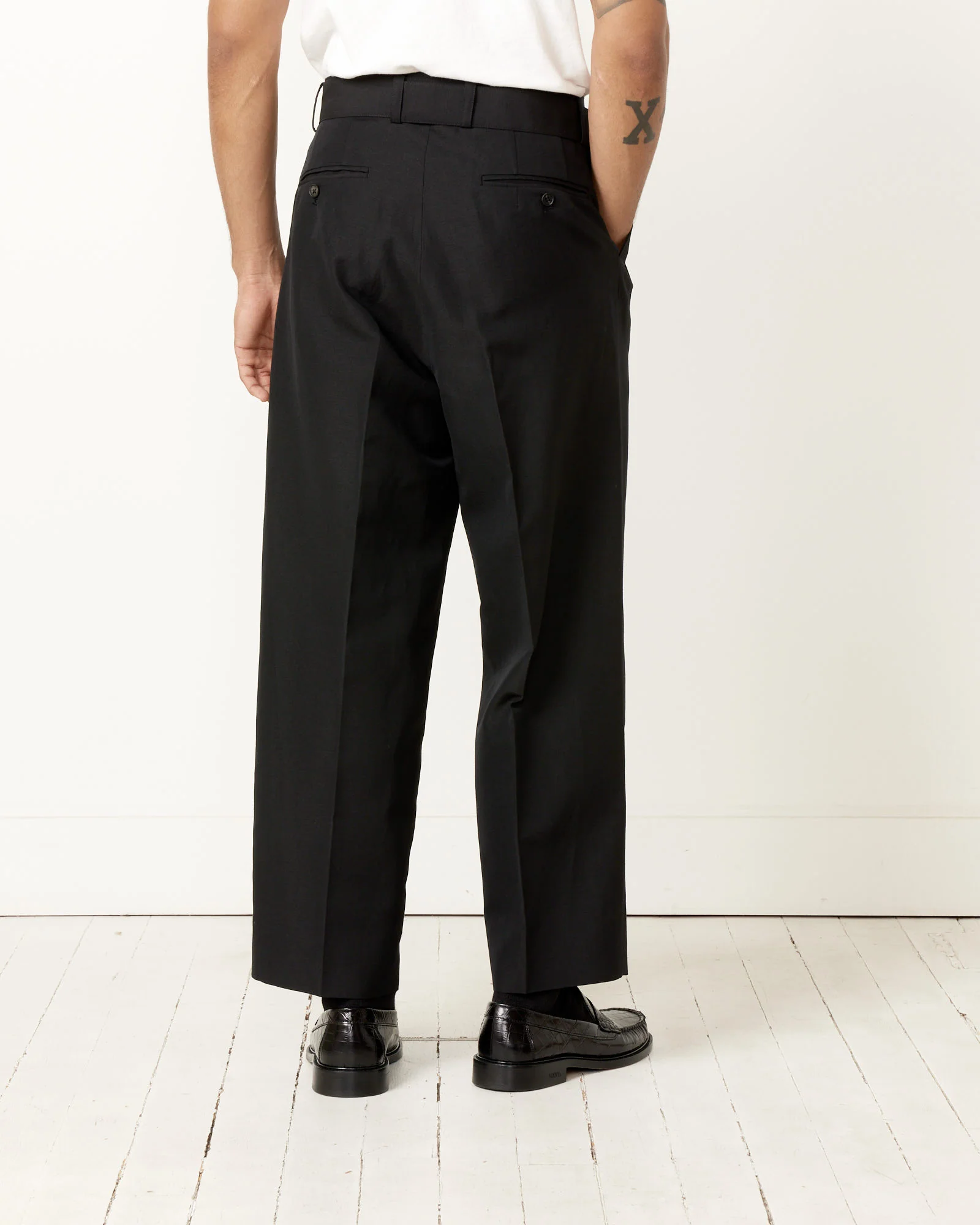 St. 806 Pant in Black - Image 6