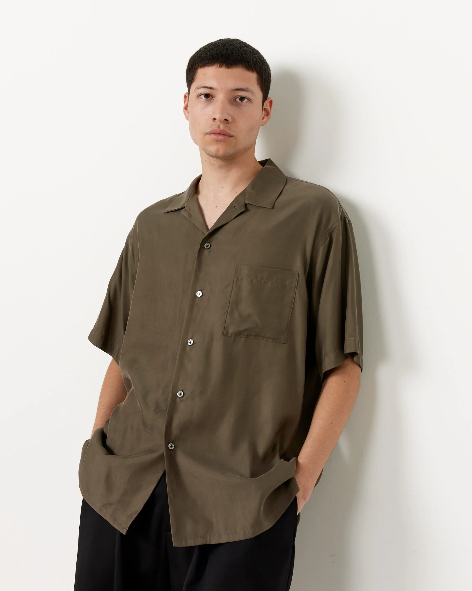 St. 834 Shirt in Grey Khaki - Image 3