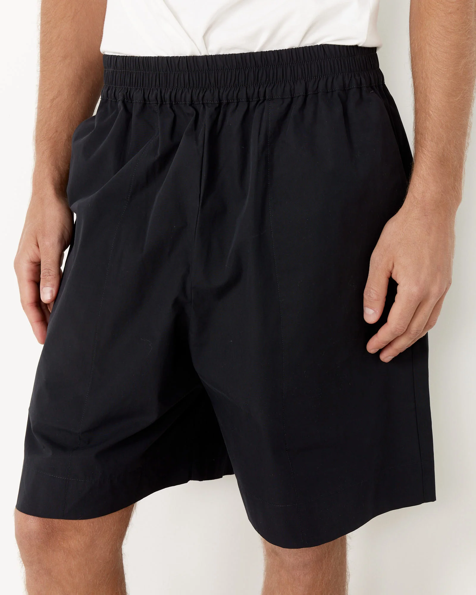 Ford Short in Darkest Navy - Image 3
