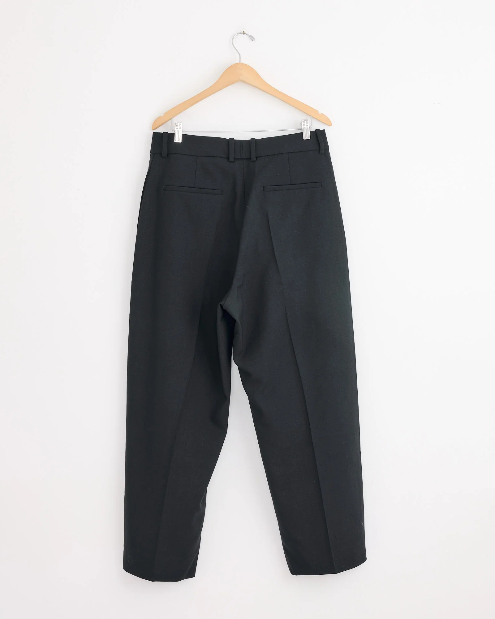 Ester Pant in Darkest Navy - Image 3