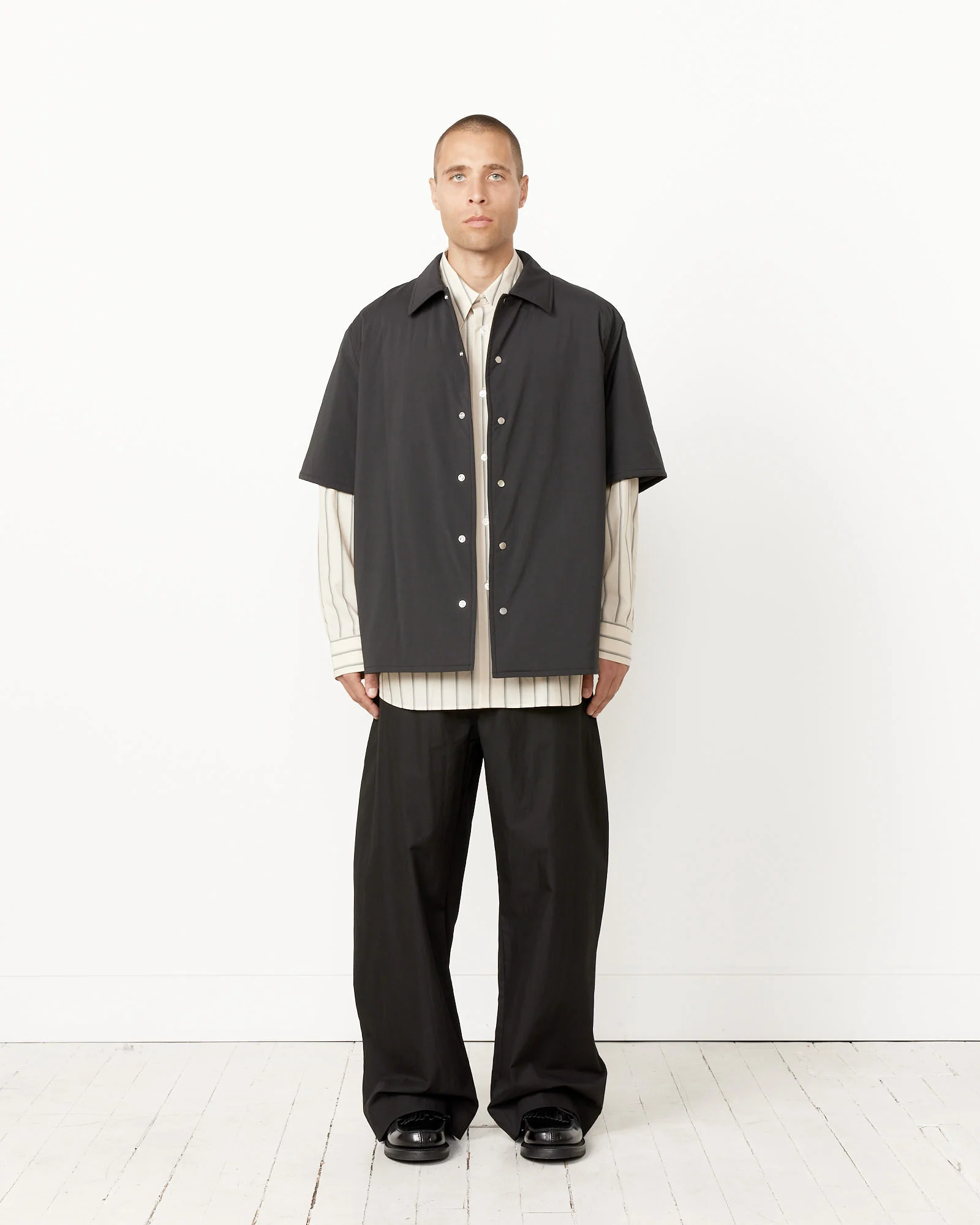Feldt Shirt in Black - Image 2