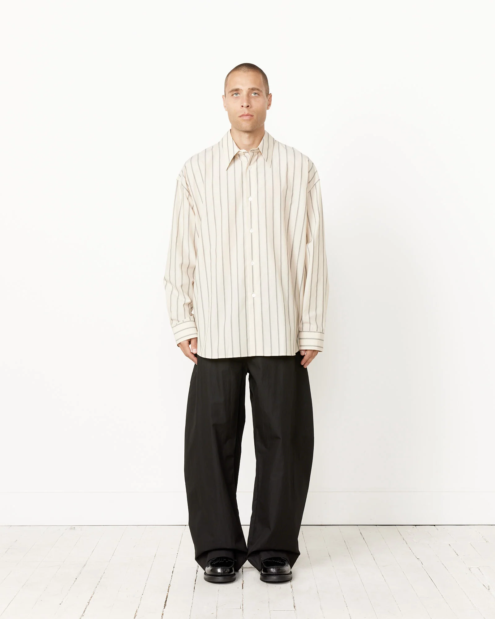 Levy Pant in Black - Image 2