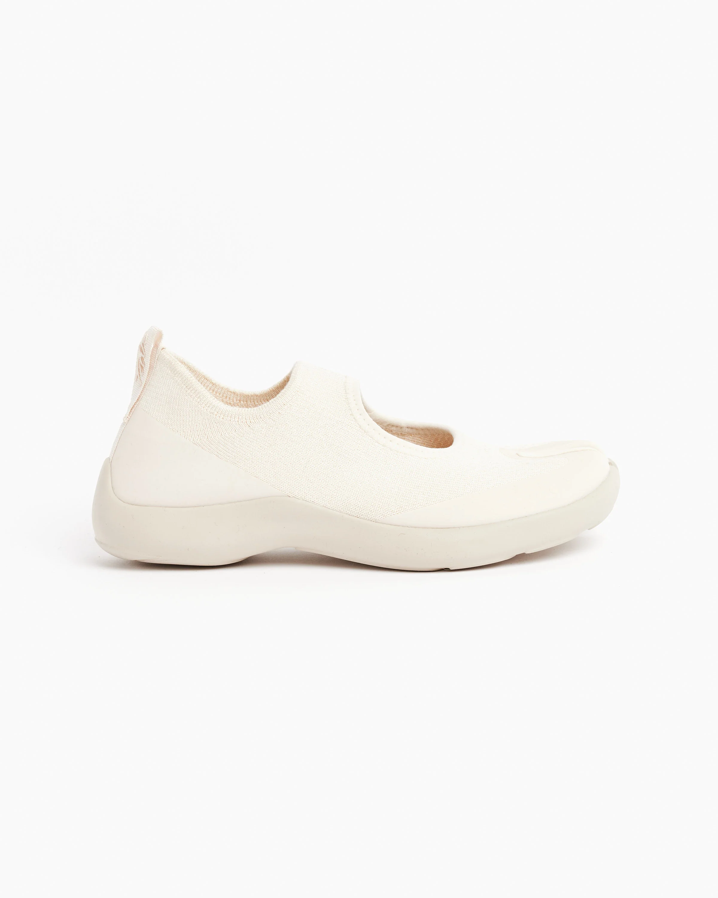 Sandal in Off White