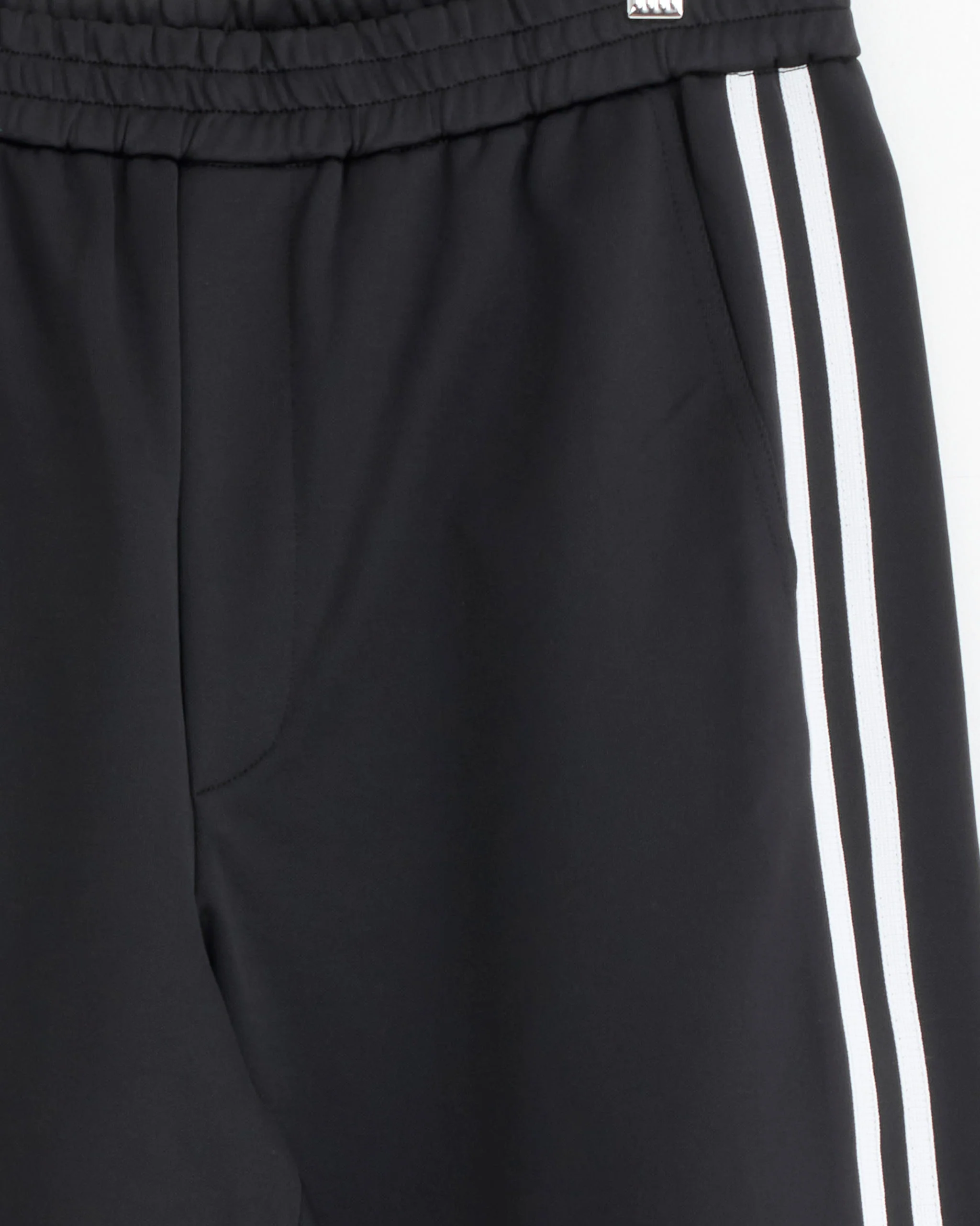 Active Knit Short in Black - Image 2