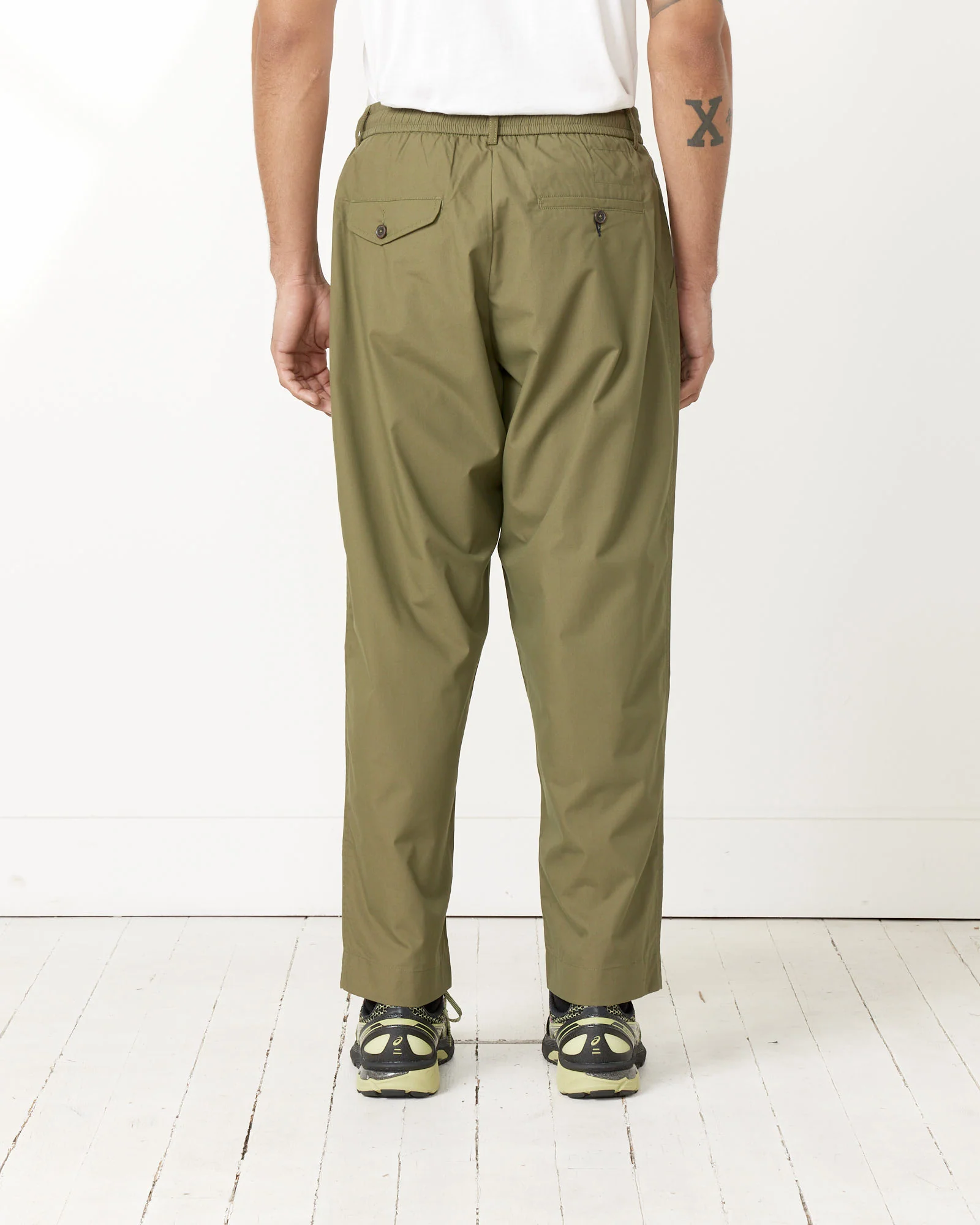 Oxford Pant in Olive - Image 5