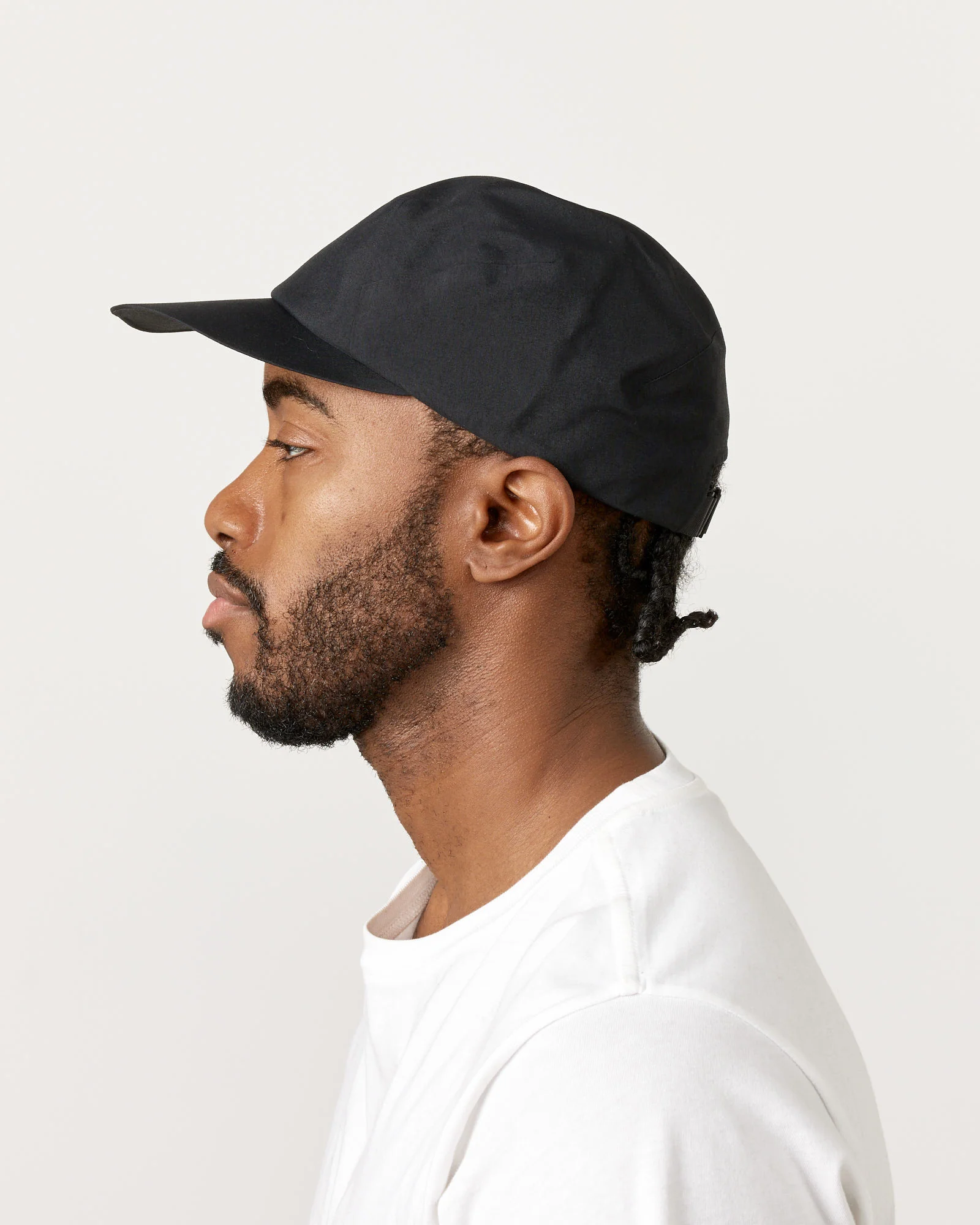 685 Stealth Cap in Black - Image 4