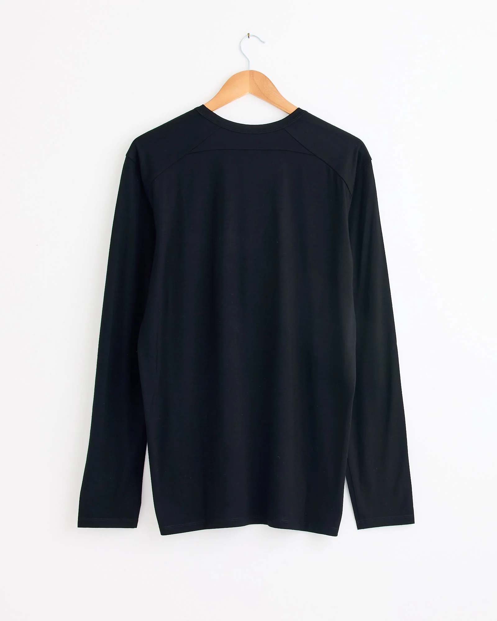 Frame Shirt in Black - Image 3