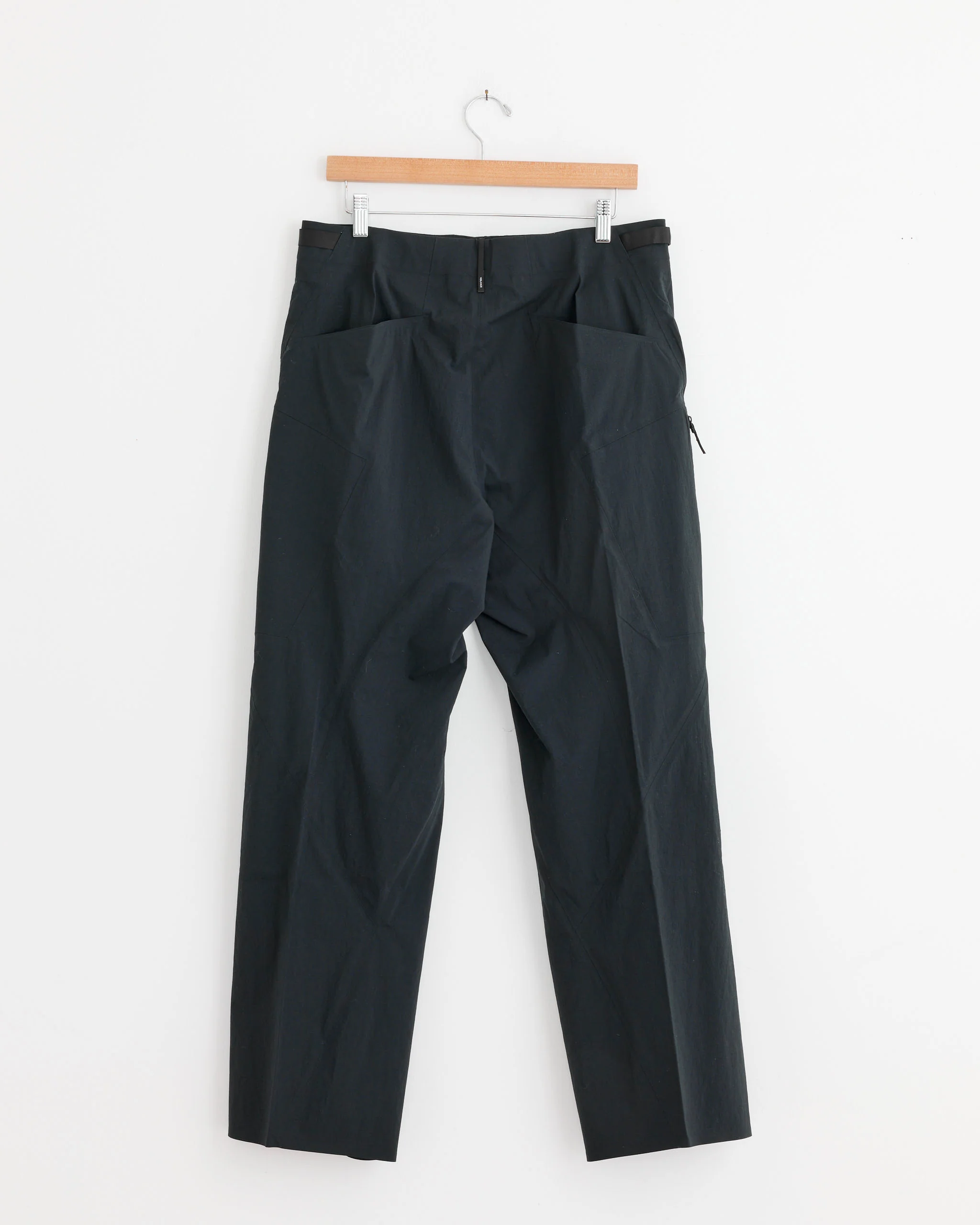 Spere Cargo Pant in Black - Image 2