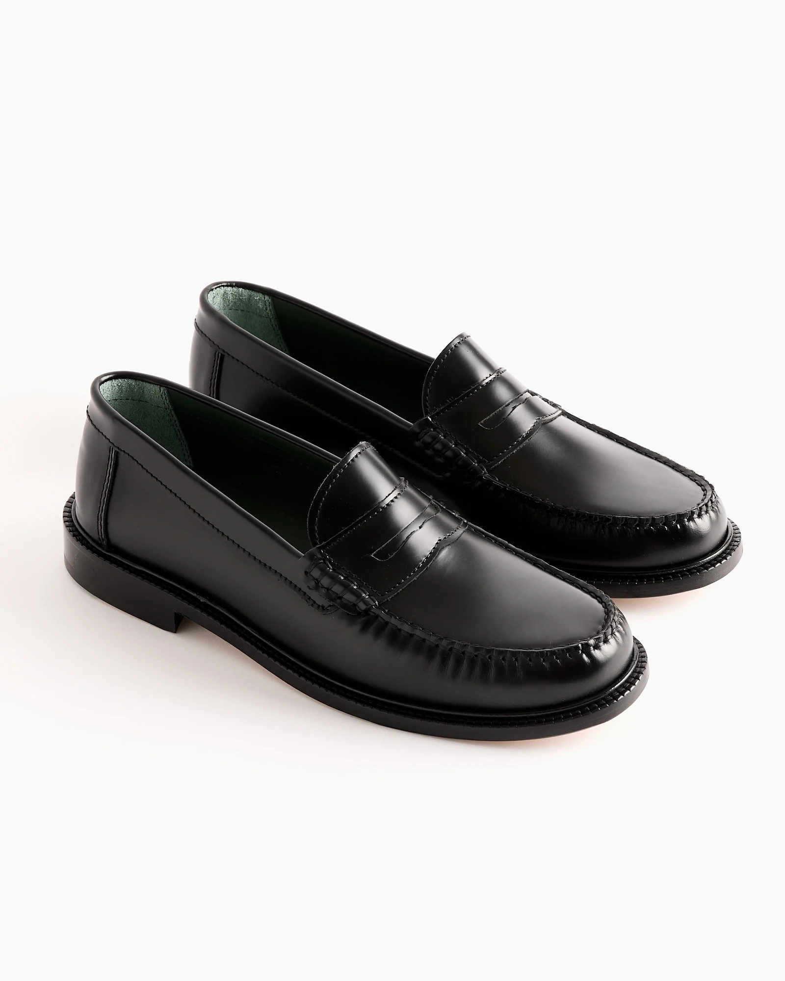 Yardee Mocassin Loafer in Black - Image 2